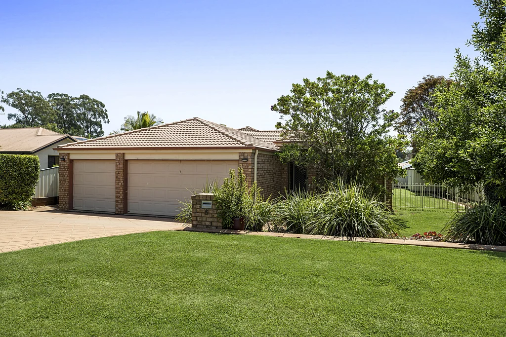 5 Maggie Court, Middle Ridge, QLD 4350