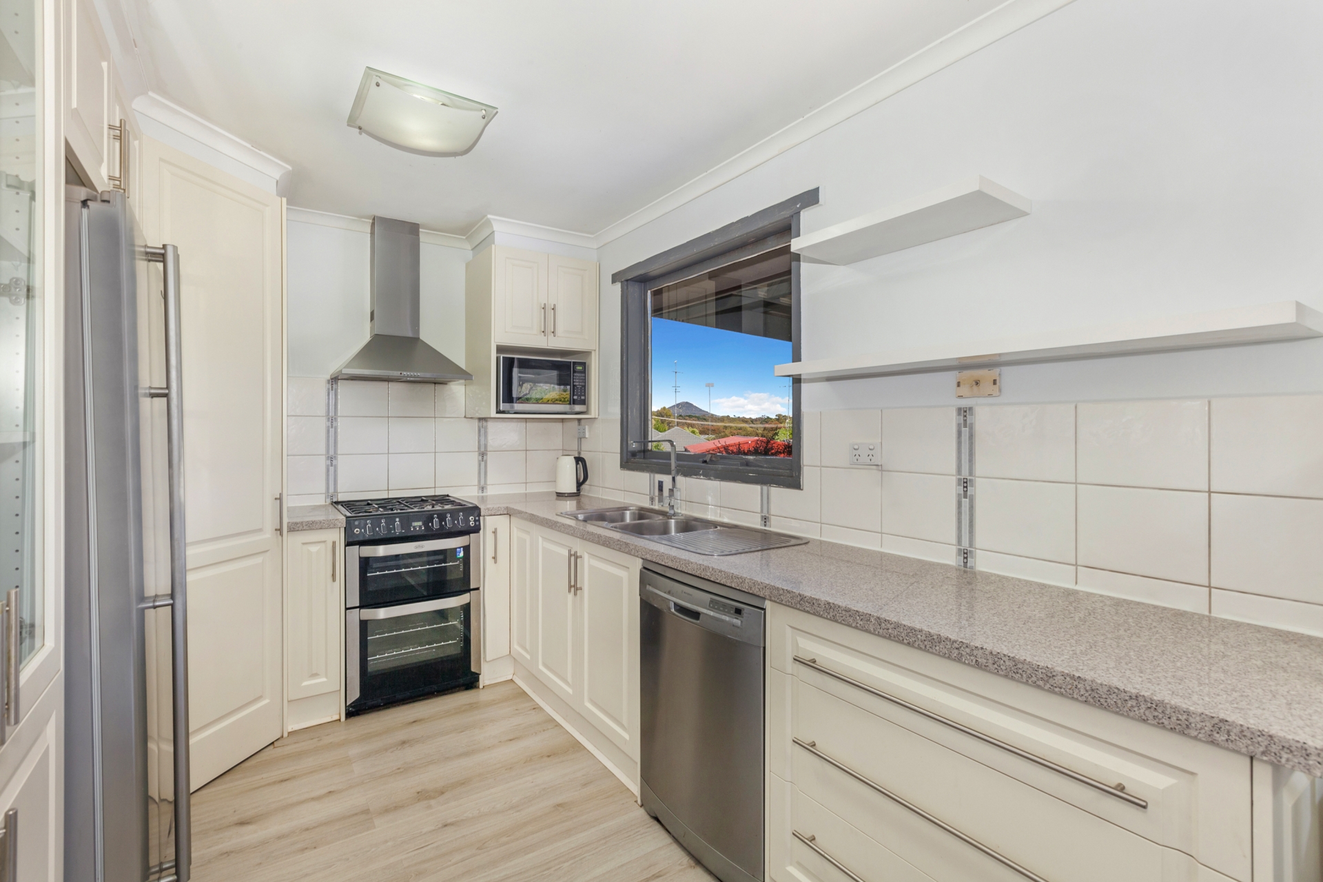 7 MARIN CT, BROADFORD VIC 3658, 0 chambres, 0 salles de bain, House