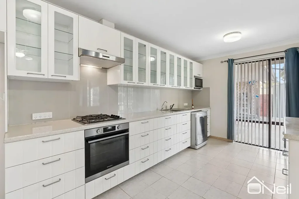 Seville Grove 4Zimmer Corner Block with Endless Potential