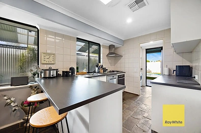 17 Grainger Way, Thornlie, WA 6108, 4 Bedrooms, 2 Bathrooms, House
