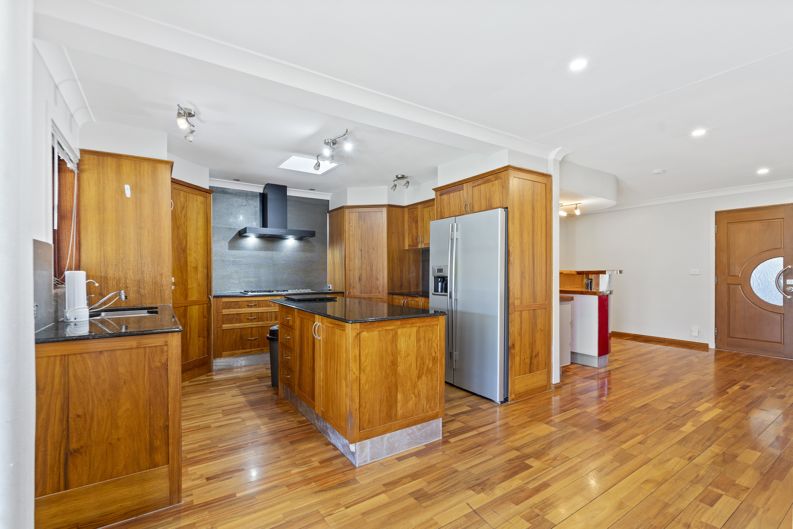 20 TREEVIEW DR, BURLEIGH WATERS QLD 4220, 0 chambres, 0 salles de bain, House