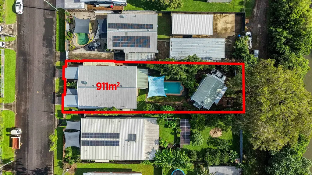 Westcourt 7 Slaapkamer Dual Income Opportunity with Pool & Granny Flat