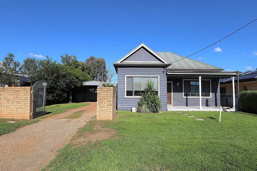 Cootamundra 3ห้องนอน Great Location!