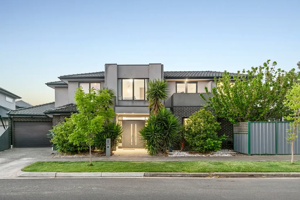2A Viola Avenue, Brooklyn, VIC 3012