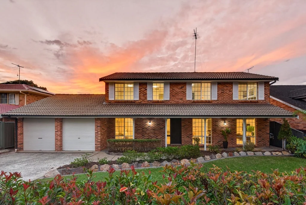 ! Spacious House, Located within the catchment for John Purchase Public School and Cherrybrook Technology High School ! Pool Maintenance Included !