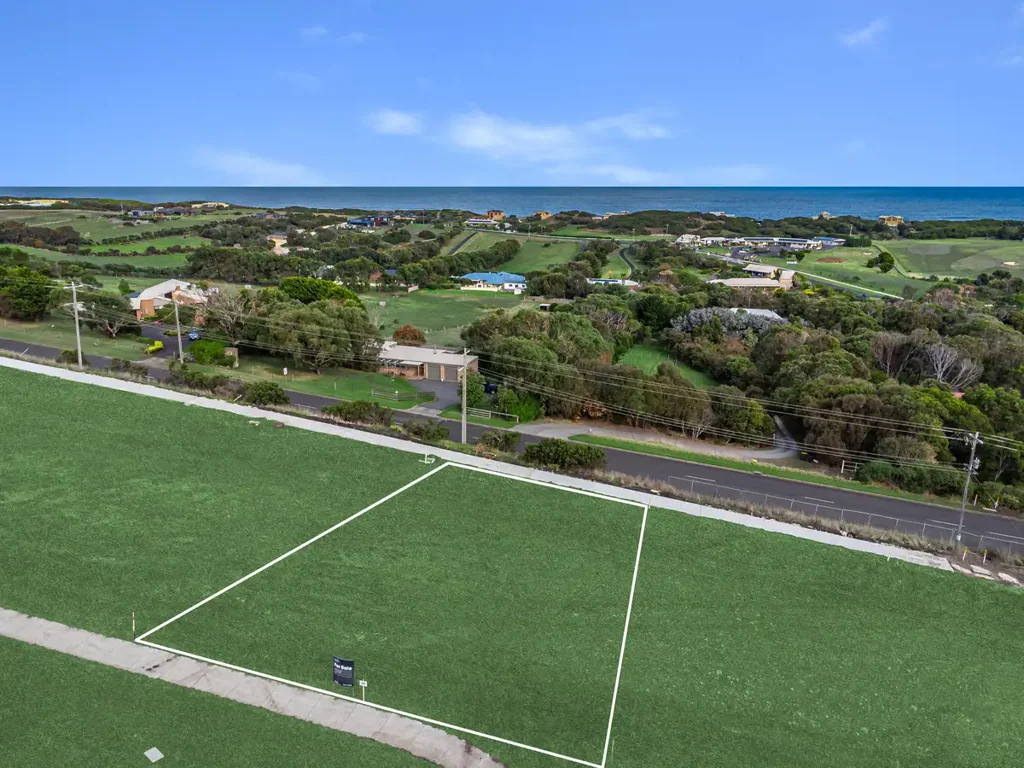 Warrnambool Uninterrupted Ocean Views