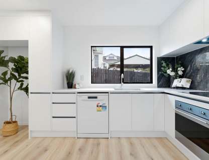 2/612 Beach Road, Browns Bay, North Shore City, Auckland, 3 Bedrooms, 1 Bathrooms, House
