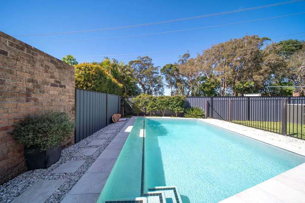 Marcoola 5ਬੈੱਡਰੂਮ Rare 5-Bedroom Marcoola Retreat With Pool, Space & Style