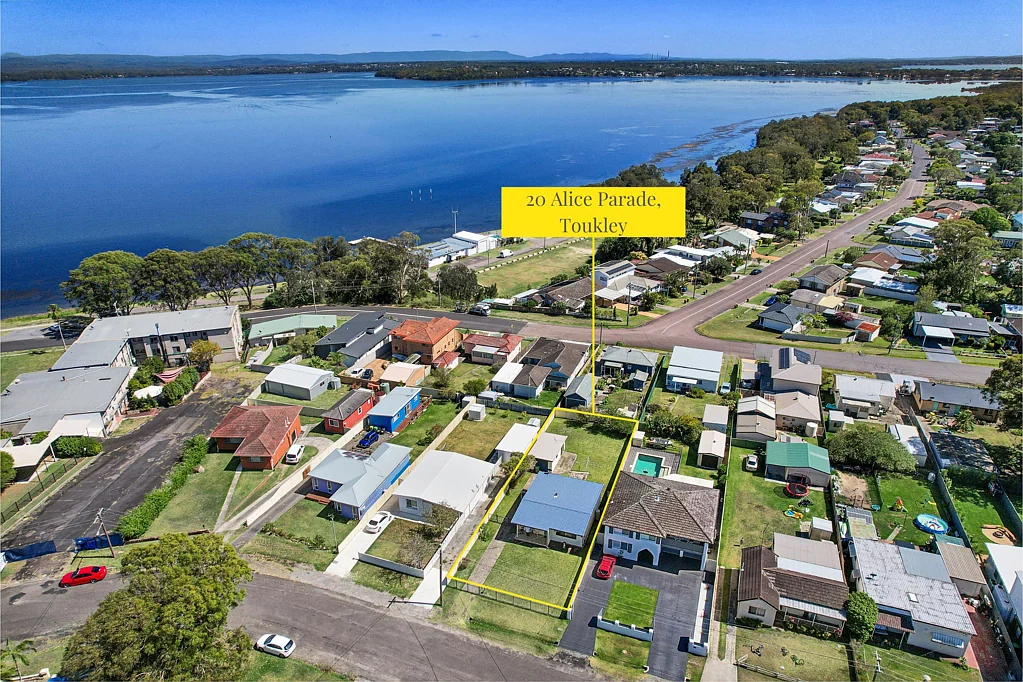 20 Alice Parade, Toukley, NSW 2263