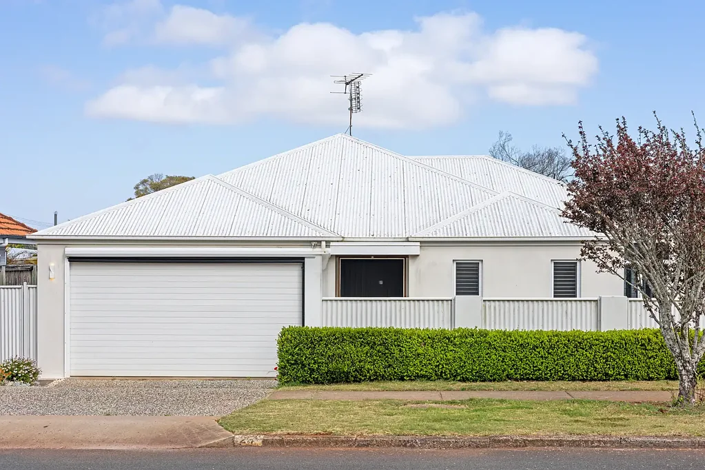 Rangeville 3Zimmer Boutique Living, Easy Care and Convenient Location