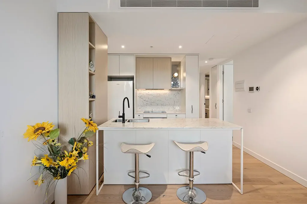 Brunswick East 2ห้องนอน Sunlit Top-Floor at East Brunswick Village!