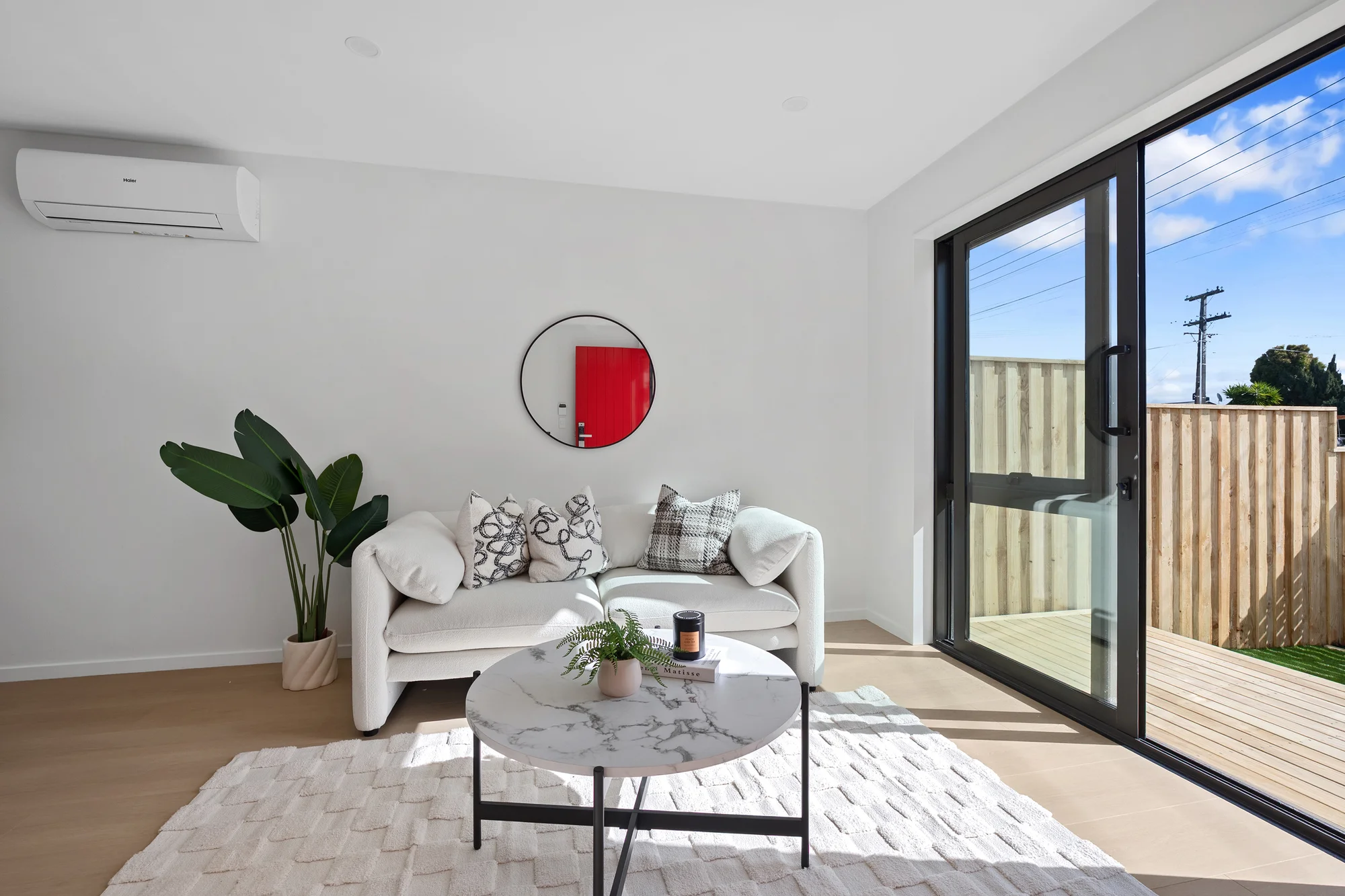 Mangere East 2房  Brand New, Freehold and Ready To Go!
