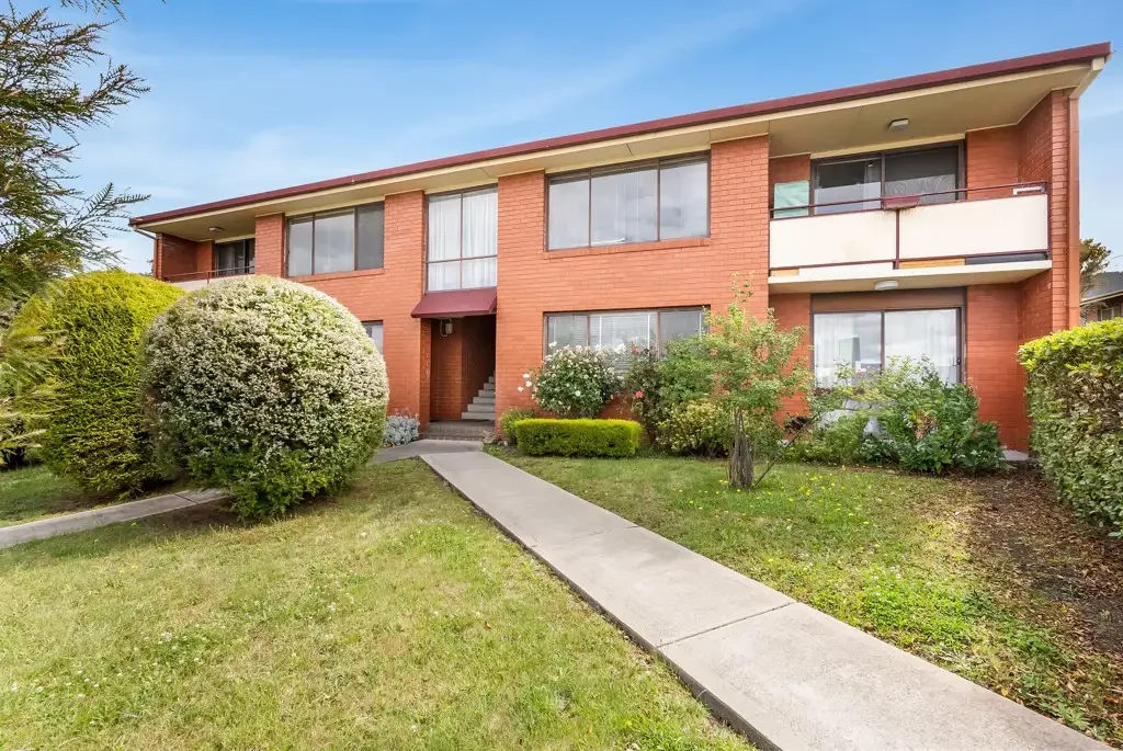 2/60 Main Road, Claremont, TAS 7011