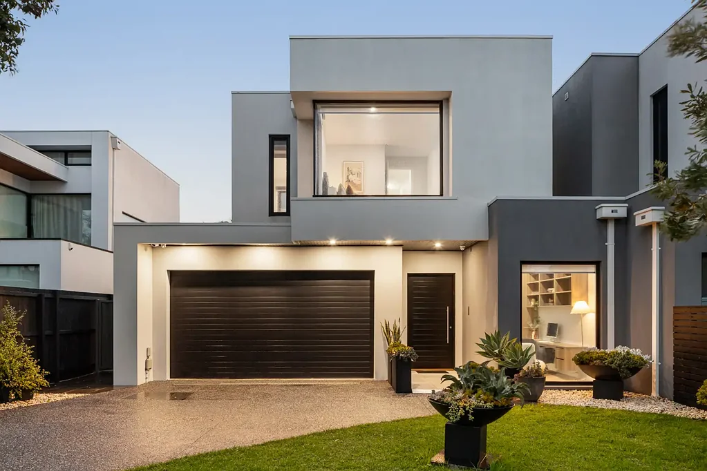 Mentone 4બેડરૂમ Where high-end design meets the beachside family dream