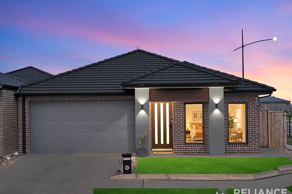 Fraser Rise 4બેડરૂમ Upgraded, Finished and Ready to Love - Opposite the Park