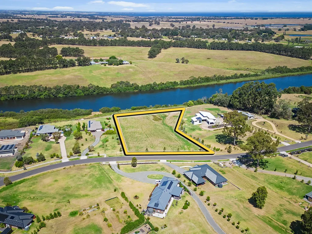 Nicholson 2 ACRES OF ABSOLUTE RIVERFRONT