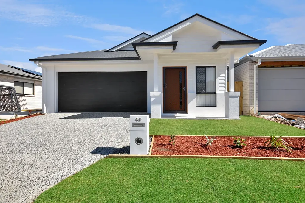 Brand New Stunning Family Home in Prime Location! With 6.5KW Solar!