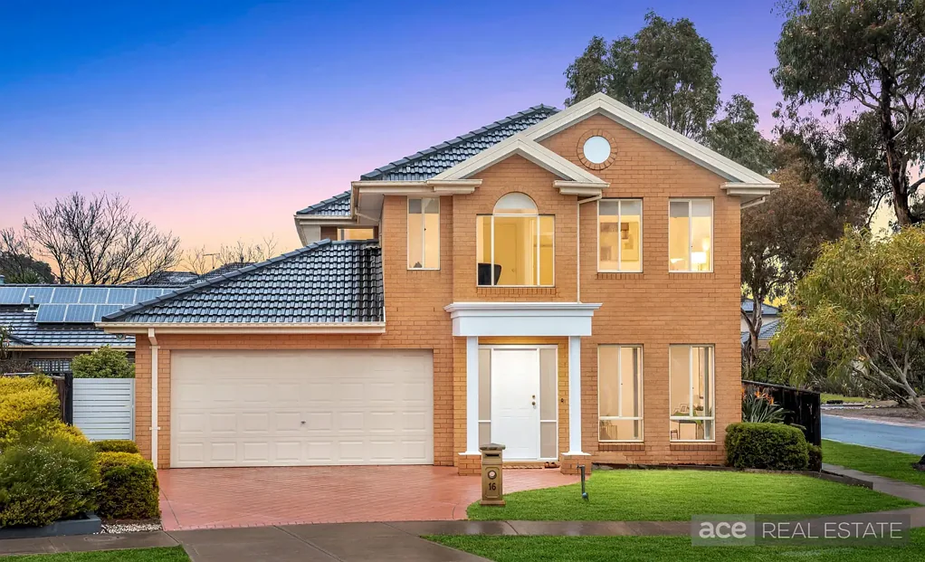 16 Scenic Drive, Point Cook, VIC 3030