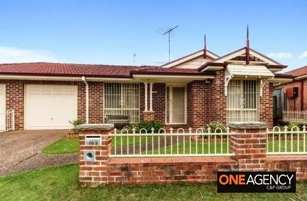 Look No Further - Comfortable & Convenient Duplex Living
