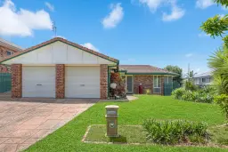 4 LINKS ST, Banora Point