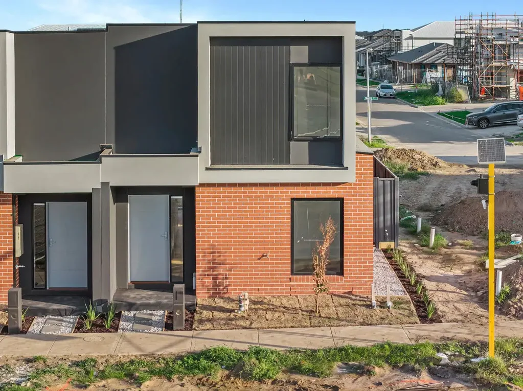 Sophisticated Style Meets Comfort in Clyde North
