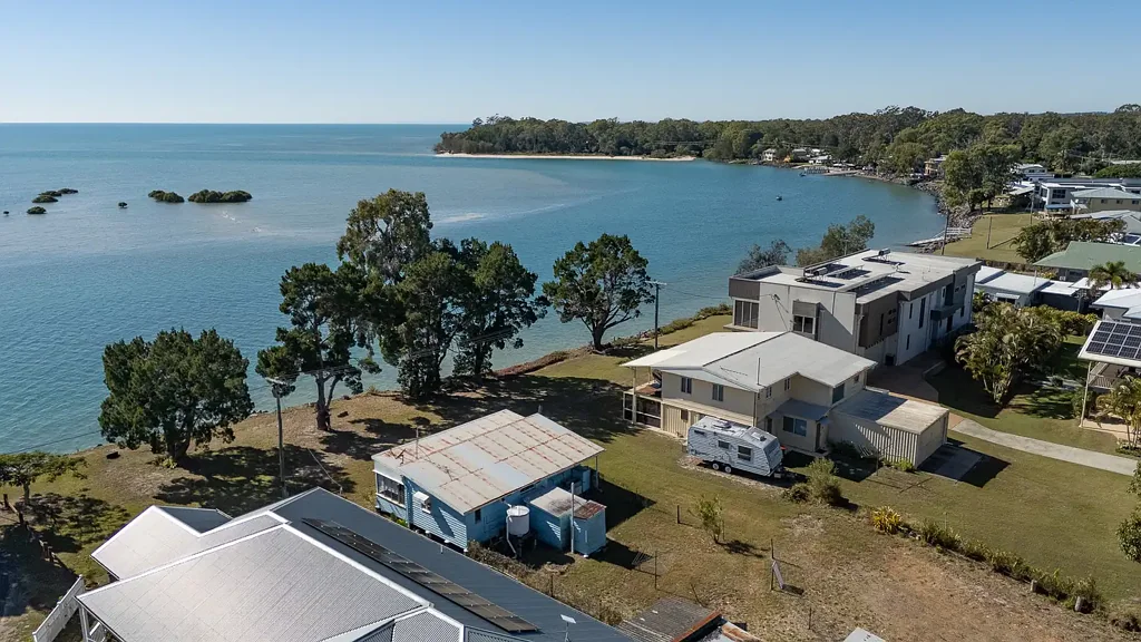 6 Moreton Street, Toogoom, QLD 4655