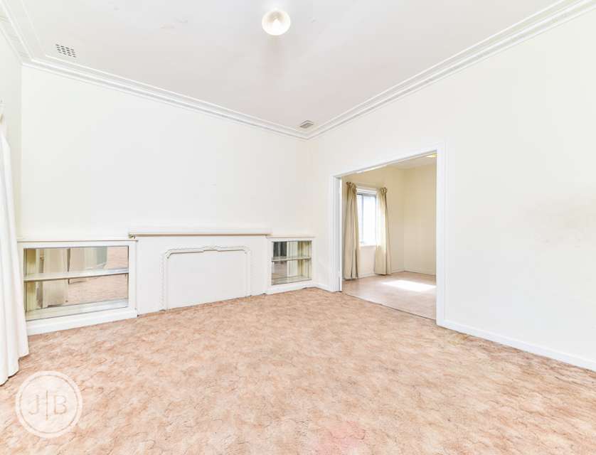 36 Lockhart Street, Como, WA 6152, 2 Bedrooms, 1 Bathrooms, House