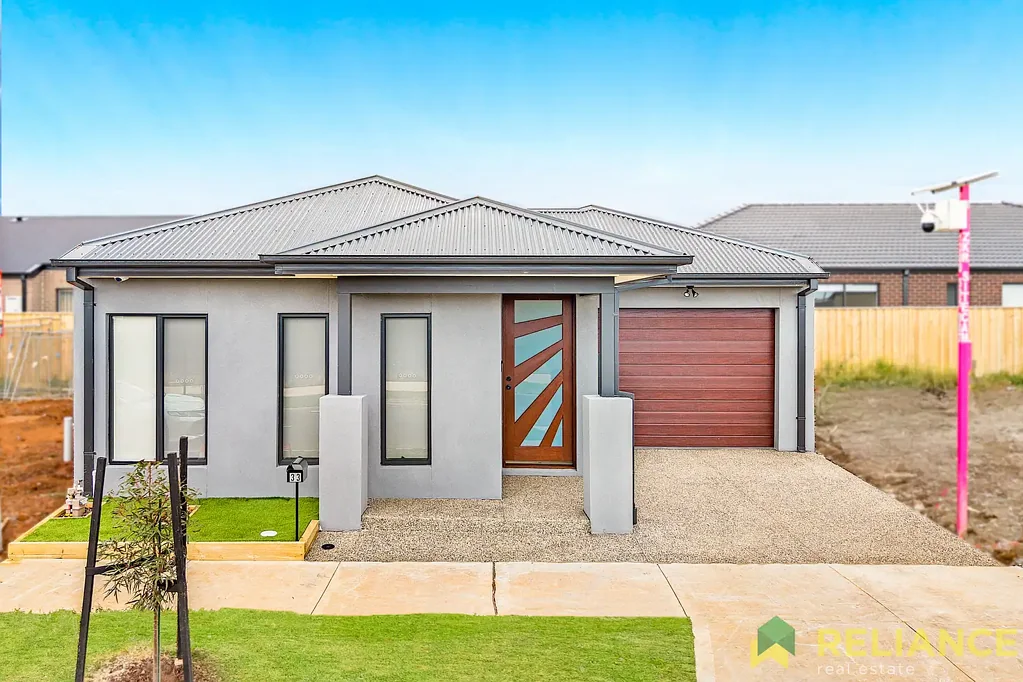 33 Castello Drive, Deanside, VIC 3336