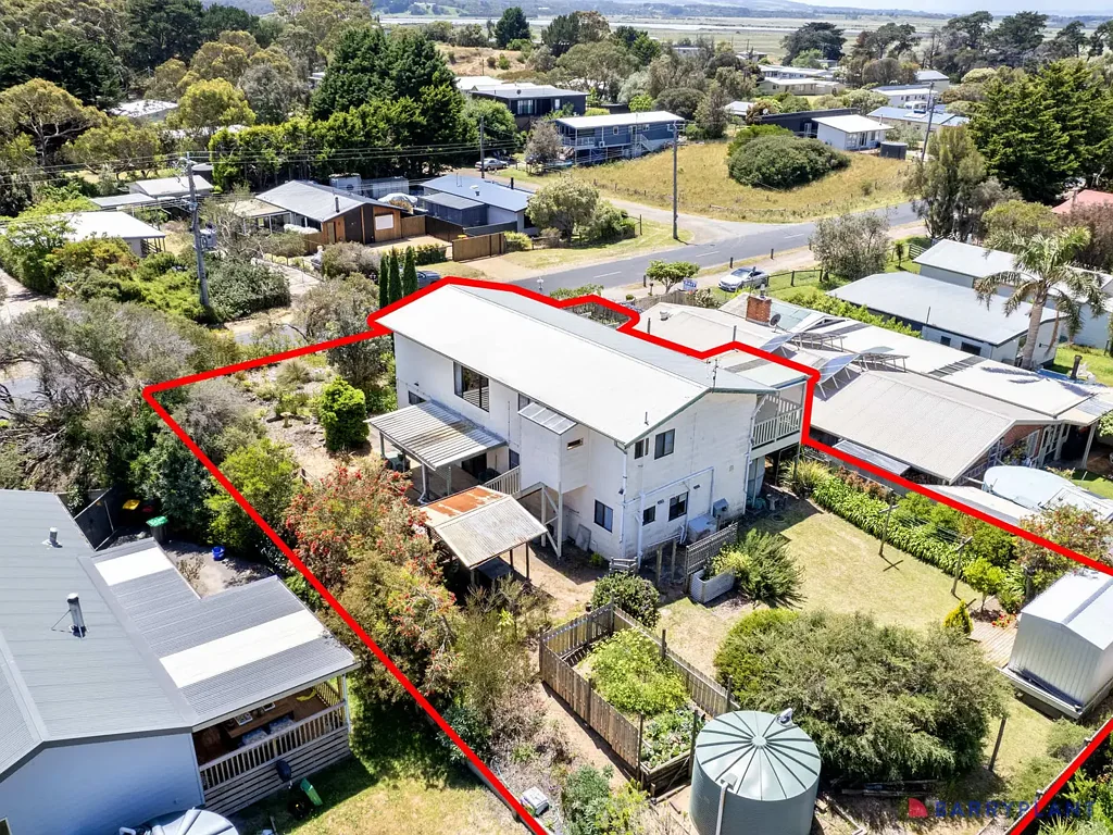 Venus Bay 5 Bedroom Family-Friendly Dual-Living Home with Airbnb Potential – Fully Furnished