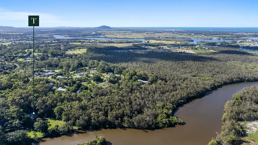 Diddillibah 7침실 Private Riverfront Sanctuary With Separate Dual Living!