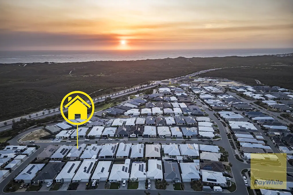 25 Luminous Crescent, Eglinton, WA 6034