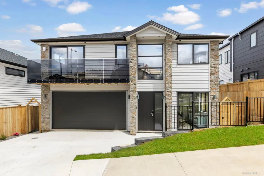 Flat Bush 7ਬੈੱਡਰੂਮ Present Your Offer Today!    Owner Wants It Sold!