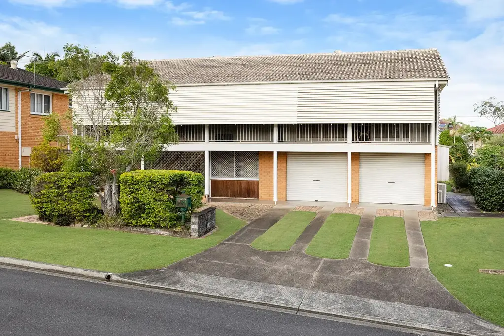 Chermside West 3침실 Spacious Family Home in a Fantastic Location