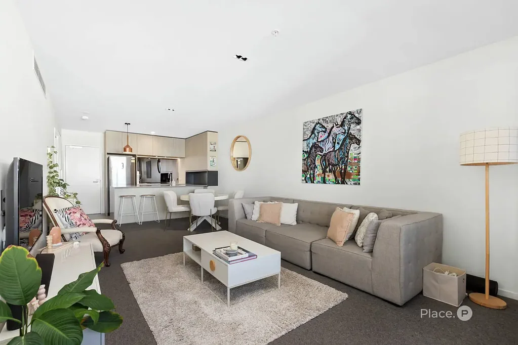 Newstead 2Moenga Elevated Executive Living above Gasworks with Story Bridge and City Glimpses