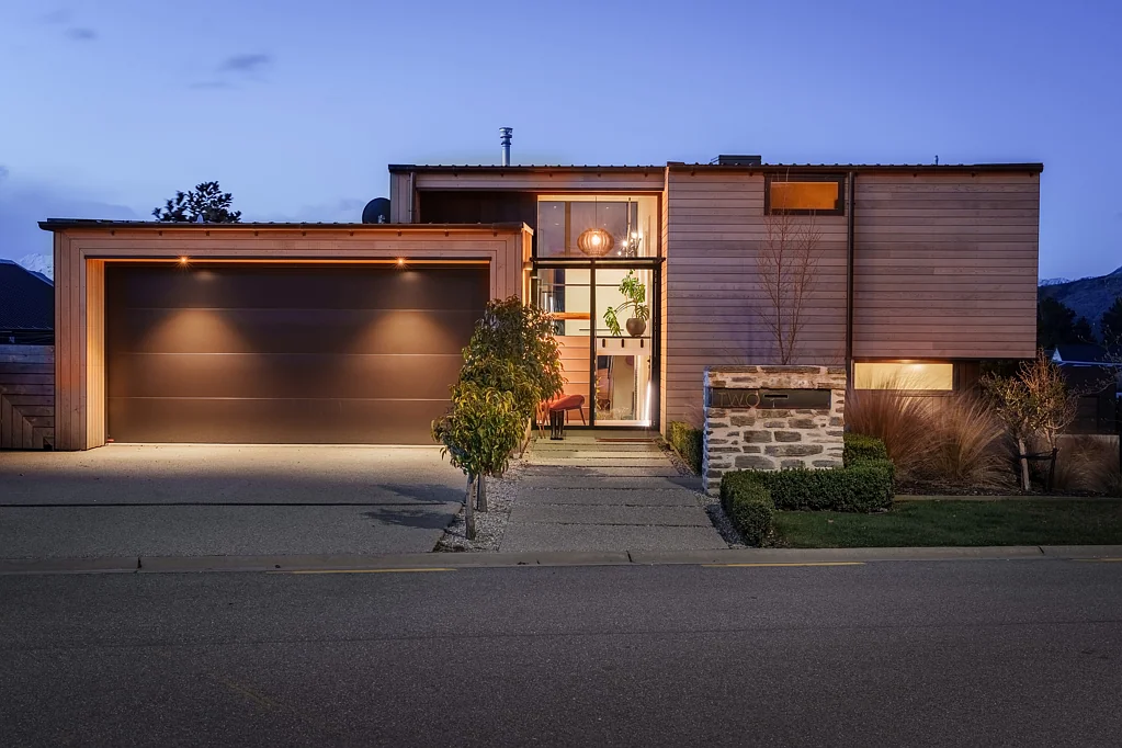 2 Bargour Street, Wanaka, Queenstown-Lakes District