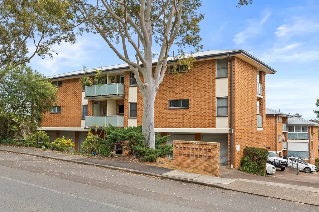 Merewether 2 Slaapkamer Put simply, two balconies, one great location, 1.5km to beach