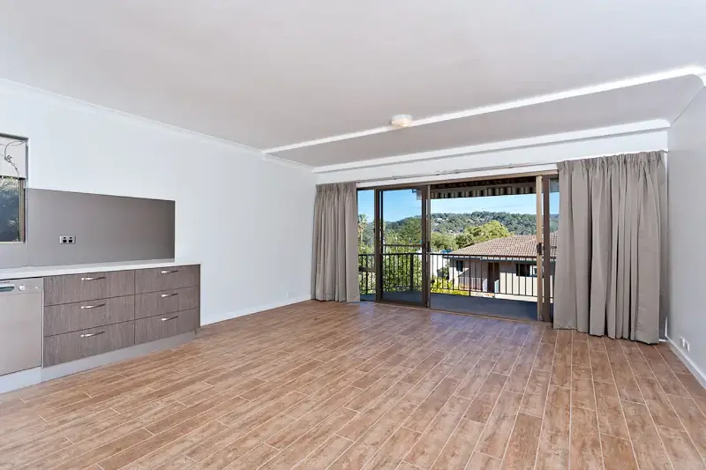 Perfectly Proportioned Newport Apartment