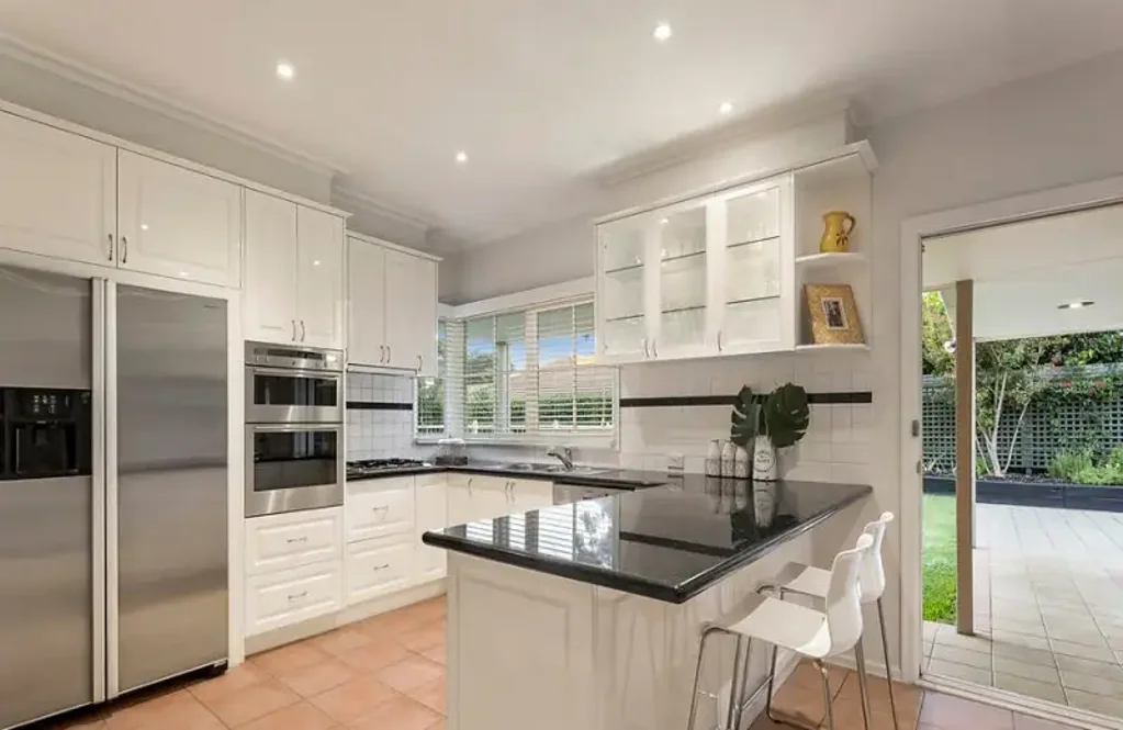 Living, Location & a Beachside Lifestyle