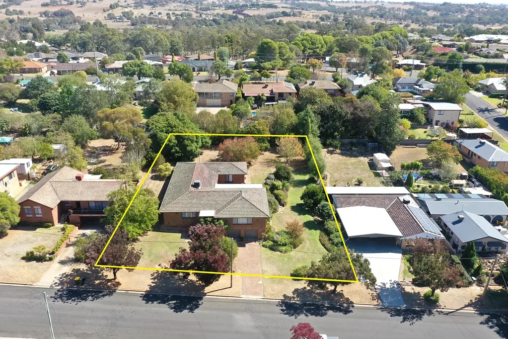 25 Cowper Street, Young, NSW 2594