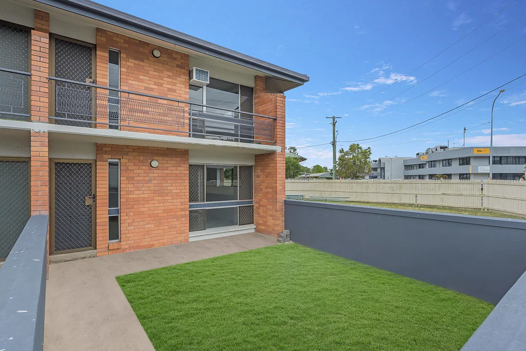 8/151-153 Nathan Street, Cranbrook, QLD 4814