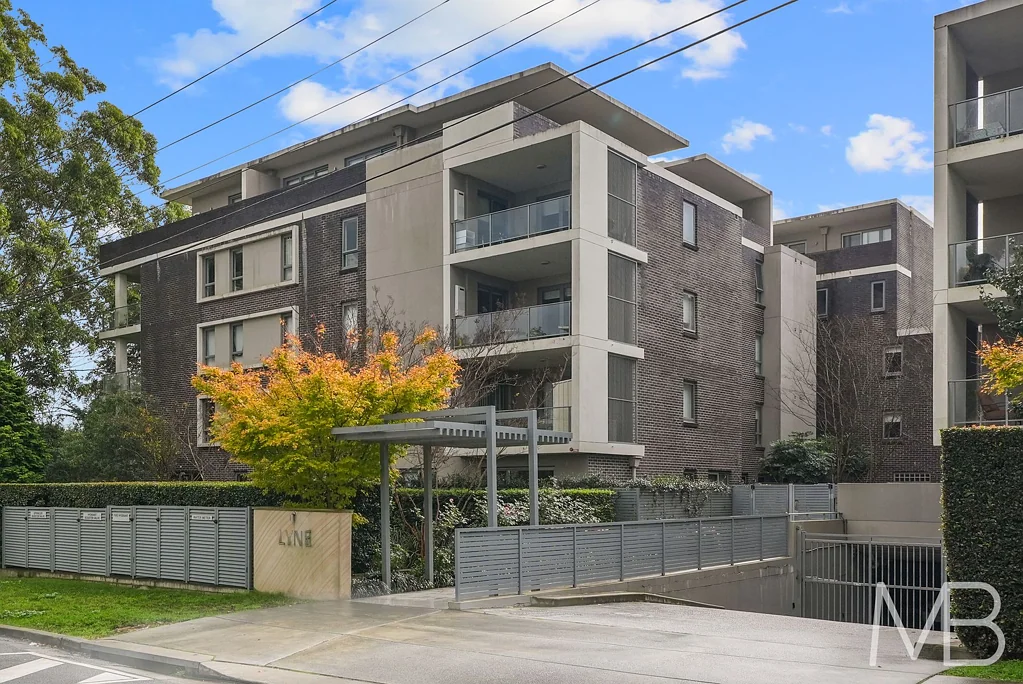 Wahroonga 2Habitaciones Stylish Ground-Floor Apartment Offering Space & Light
