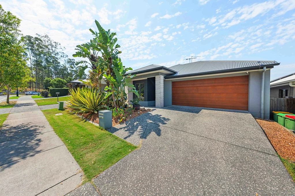 9 Kookaburra Place, Deebing Heights, QLD 4306
