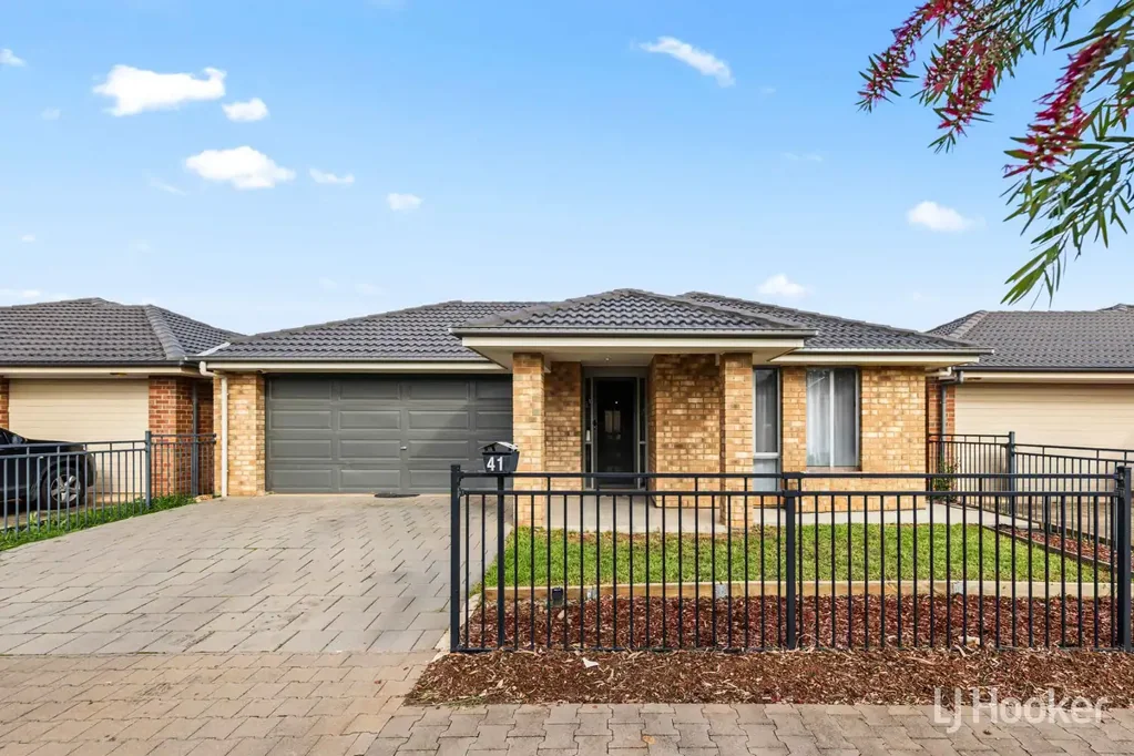 41 Tudor Crescent, Smithfield Plains, SA 5114