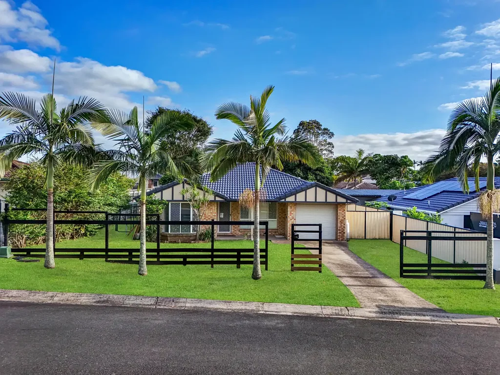 Eagleby 3chambre Spacious Family Living on a 626m² Block