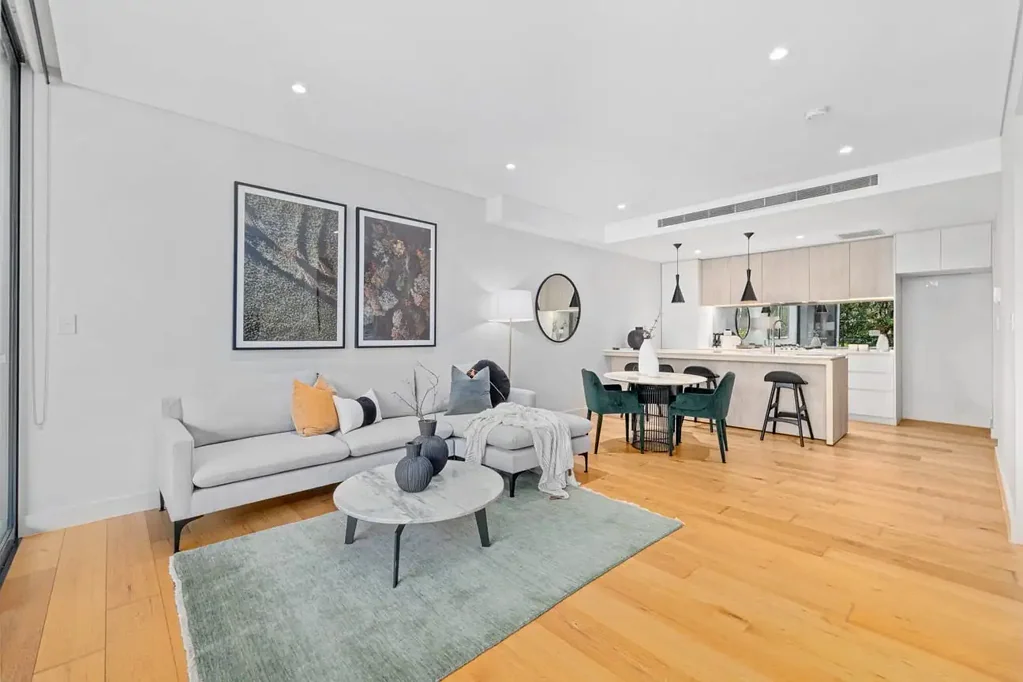 Sleek and Stylish One Bedroom in Sought-After and Convenient Complex