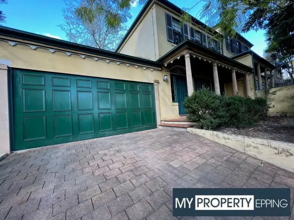 RENOVATED DUPLEX WITH PARK/TENNIS COURT VIEWS (EPPING WEST PRIMARY CATCHMENT)