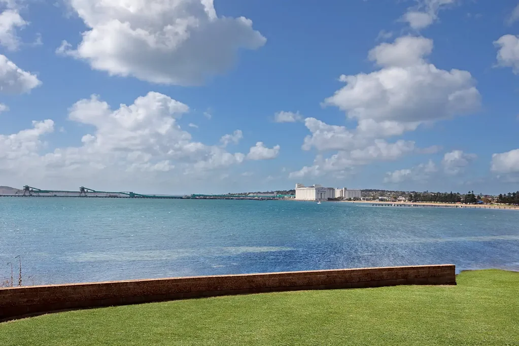Port Lincoln 2ਬੈੱਡਰੂਮ Million dollar view without the price tag. Ready, set, invest!