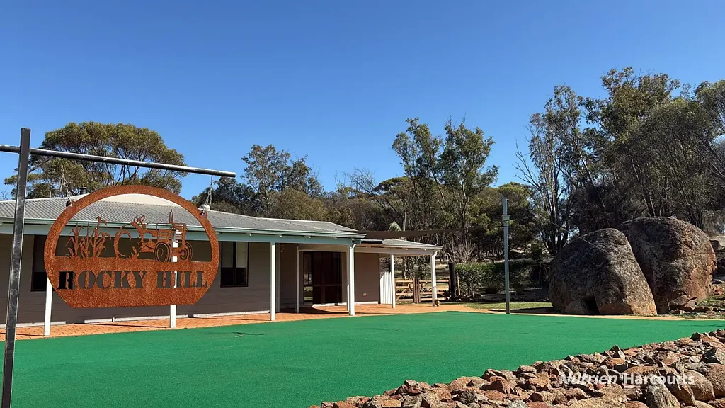 Narrogin 3 Bedroom Rocky Hill - A Lifestyle Like No Other