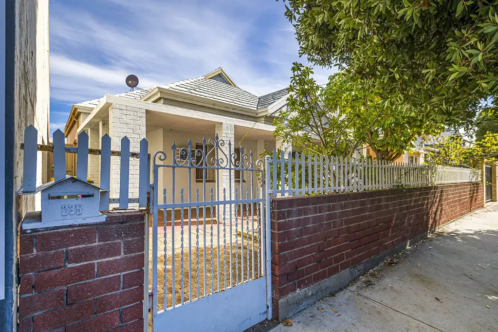 Perth 3Zimmer PRIME CITY FRINGE LOCATION & LIFESTYLE!