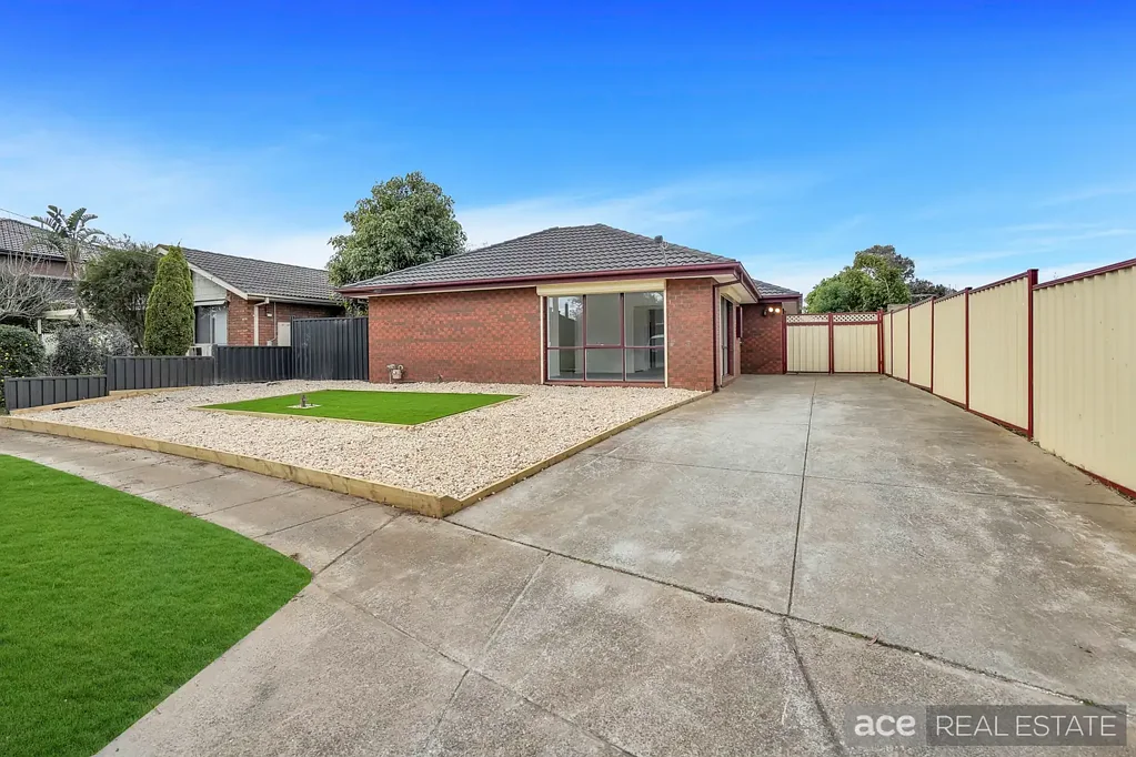 Fall in Love with Werribee Living!